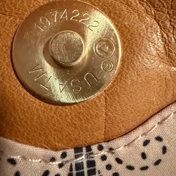 Isabella Fiori Leather Shoulder/Crossbody/Handbag Purse (Like New!) - Picture 8 of 9